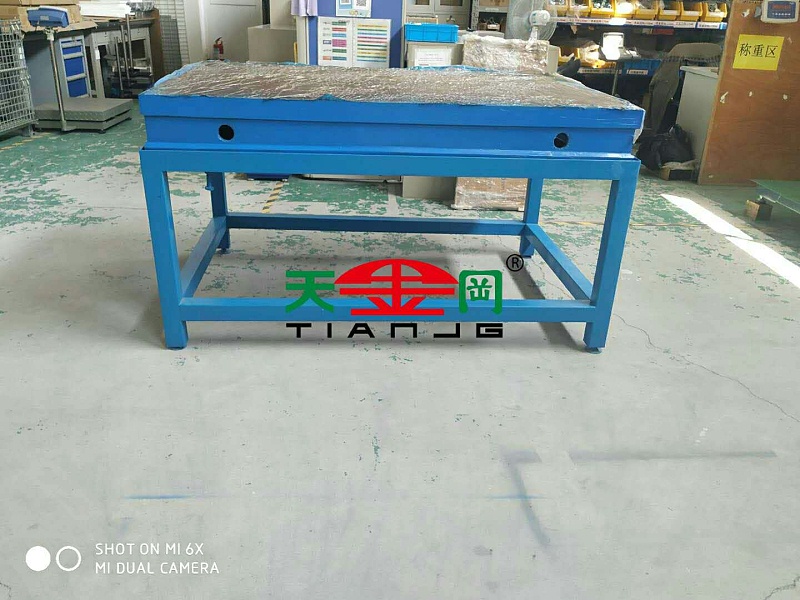 鉗工工作臺(tái)廠家