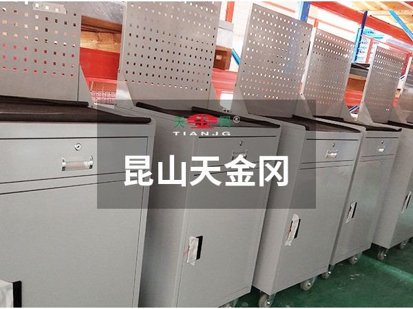 這個工具柜廠家為何選用冷軋鋼板制作柜子？