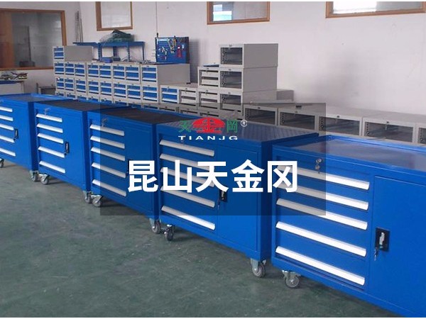 浪漫七夕，茫茫人海中鉗工工具柜期待與您的相遇！