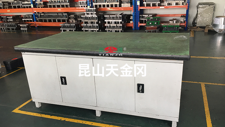 當車間工具柜遇到模具廠，會擦出怎樣的火花？