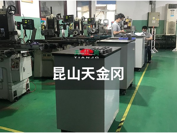 工具柜廠家哪個好，-天金岡告訴你-品質(zhì)鑄就品牌！